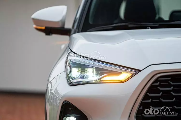 Công nghệ chiếu sáng full- LED trên Toyota Yaris Cross