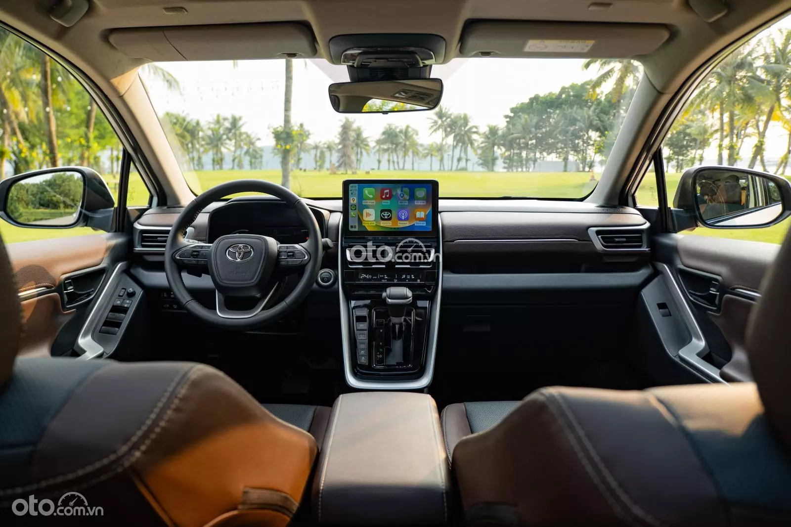 Khoang cabin xe Toyota Innova Cross thiết kế tối giản, mang hơi hướng cao cấp