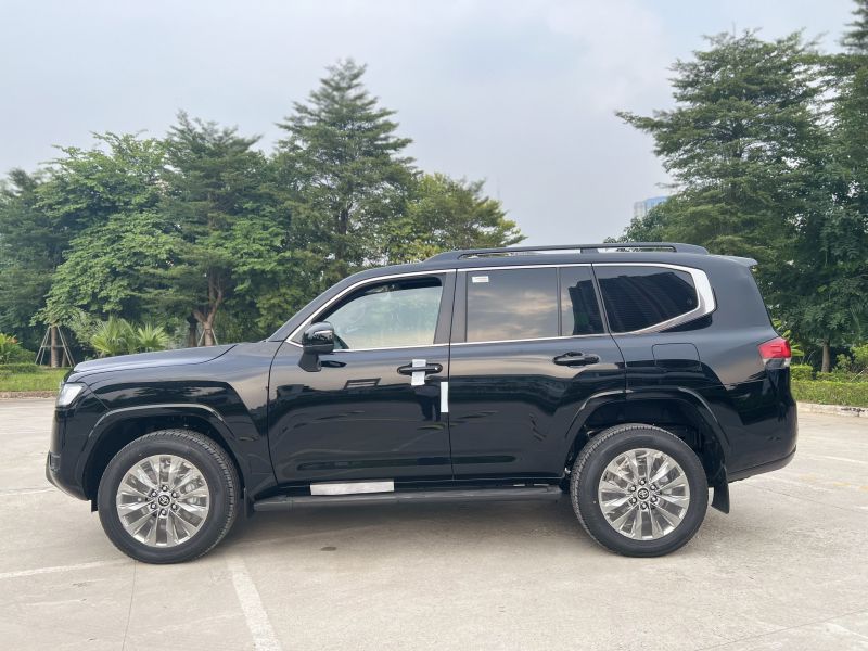 Thân xe Toyota Land Cruiser