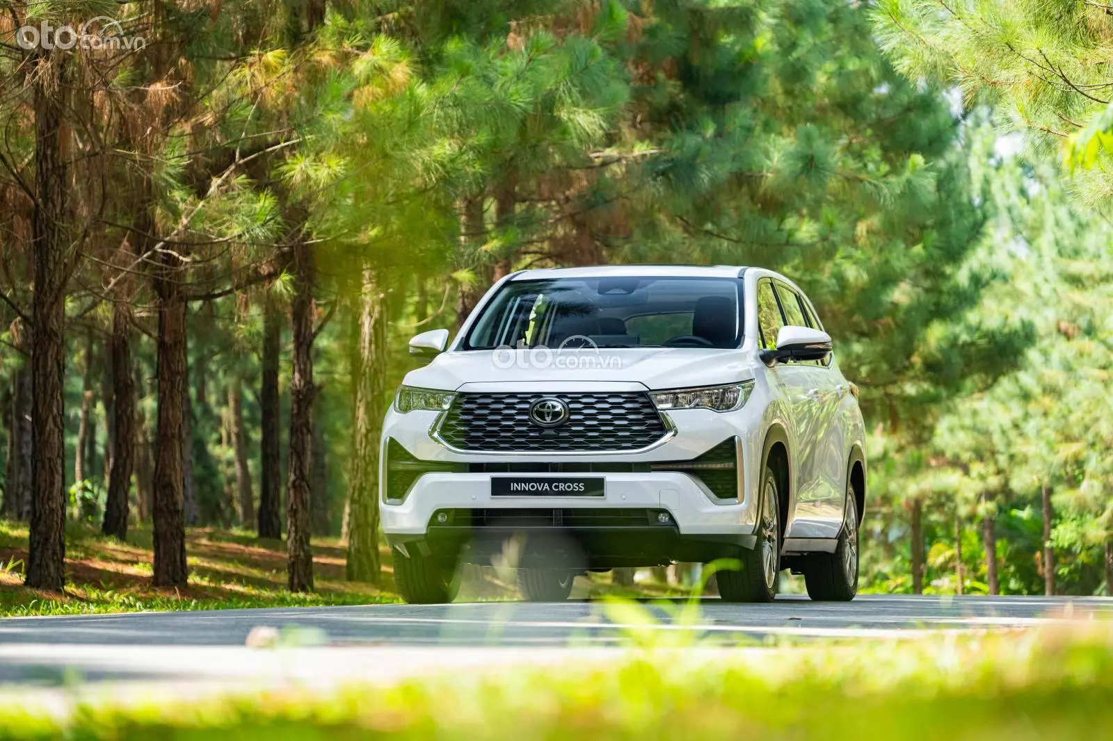 Toyota Innova Cross chính thức ra mắt tại thị trường Việt Nam